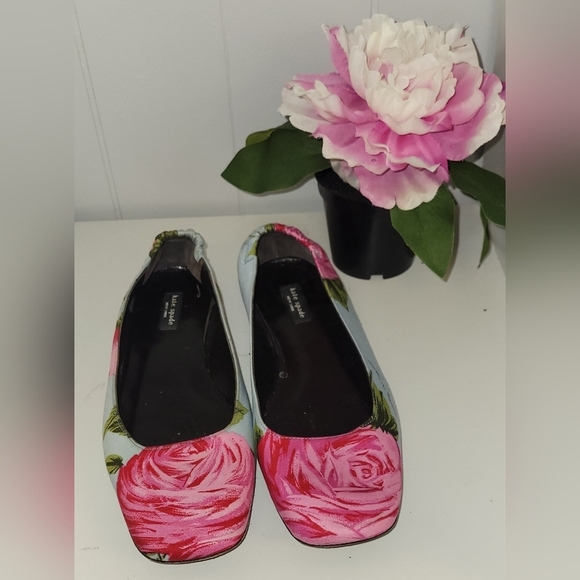 kate spade Shoes - Kate Spade New York pink floral flats